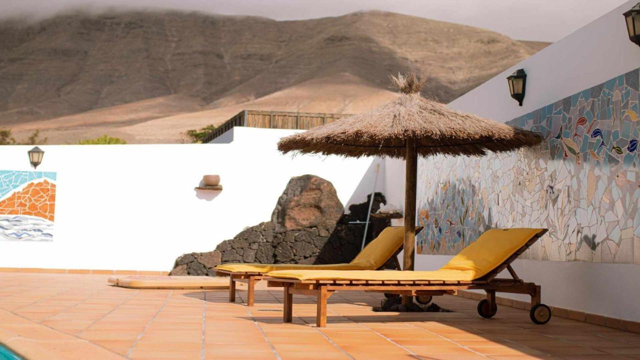 Bungalow Allende Famara Con Piscina Privada Y Ac Dış mekan fotoğraf