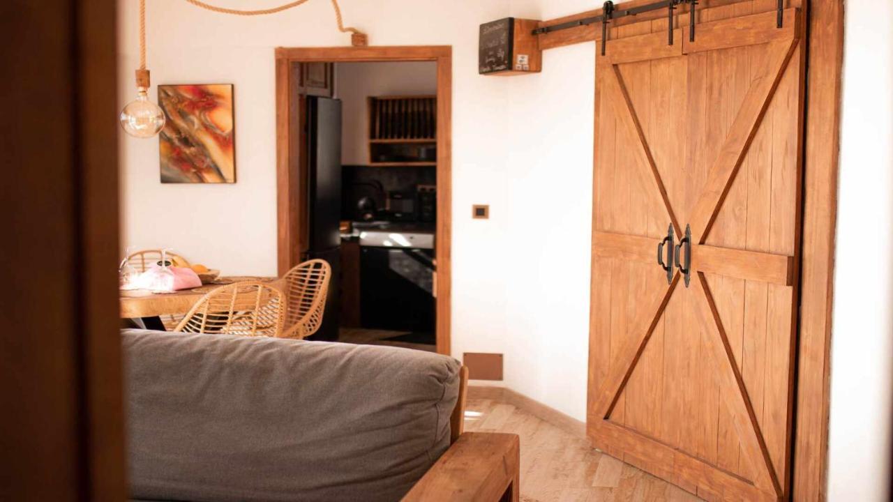 Bungalow Allende Famara Con Piscina Privada Y Ac Dış mekan fotoğraf