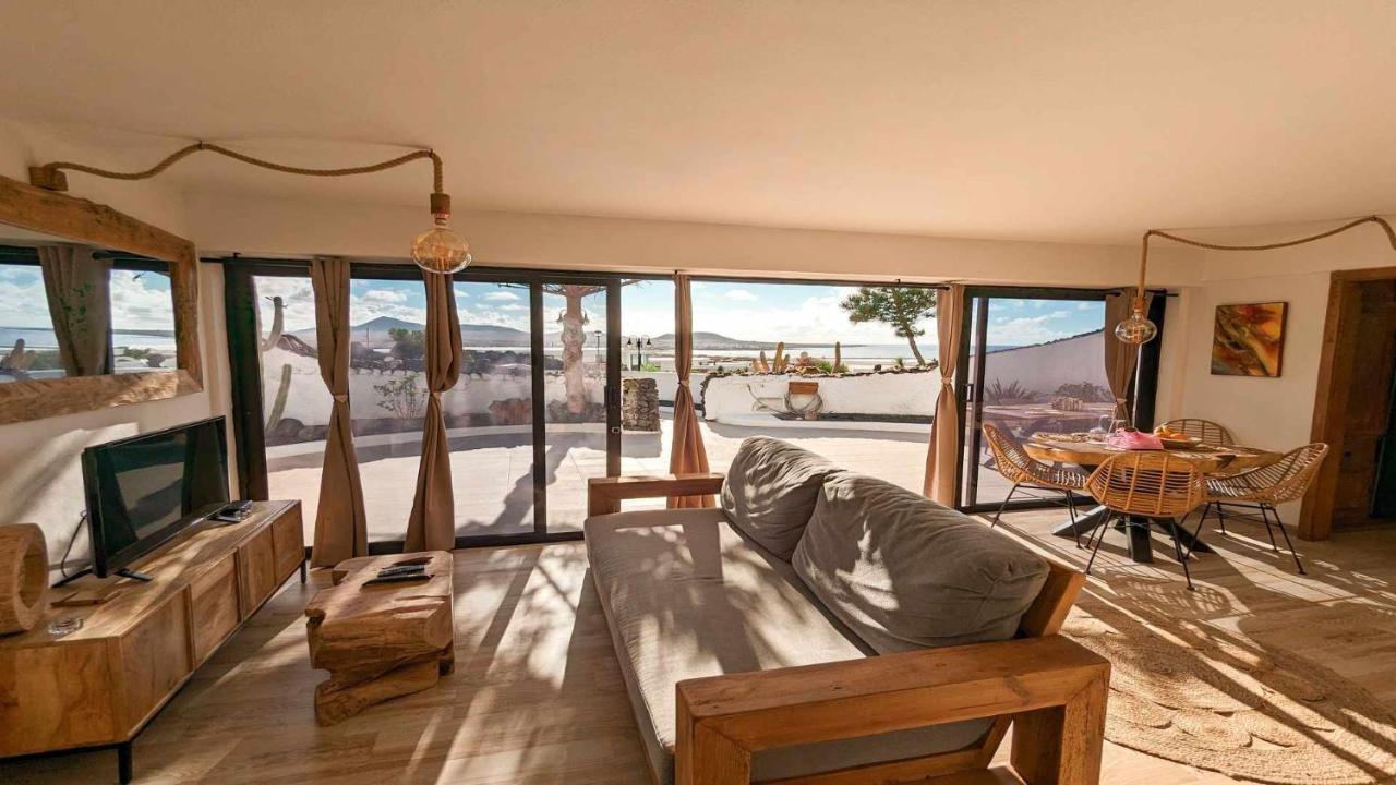 Bungalow Allende Famara Con Piscina Privada Y Ac Dış mekan fotoğraf